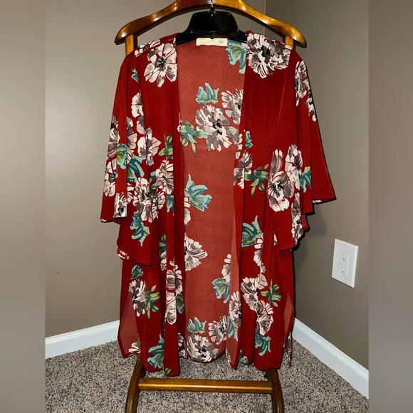 Magnolia South Floral Kimono. Size Large. - Picture 1 of 6